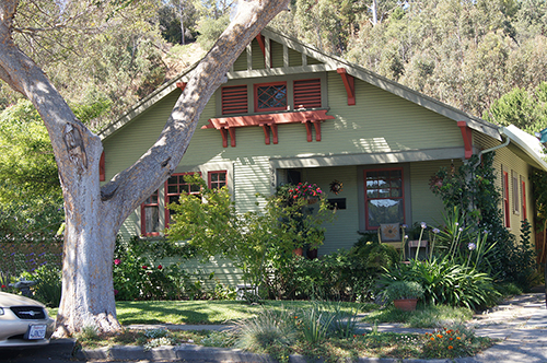 Craftsman Bungalow in Martinez, CA